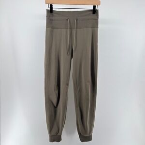 Vuori Performance Jogger Women Small Olive Green Drawstring Activewear VW418